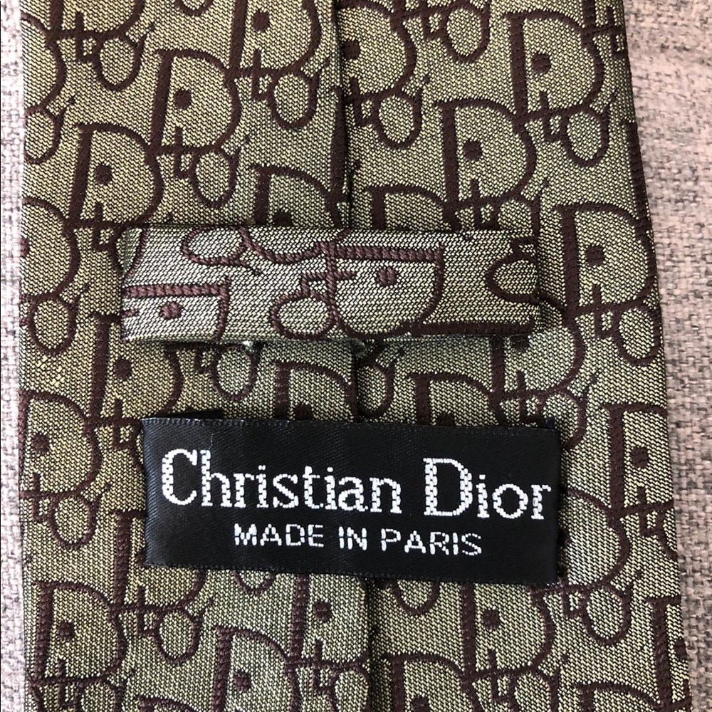 One Time Use Tie. It Is Authentic - image 1